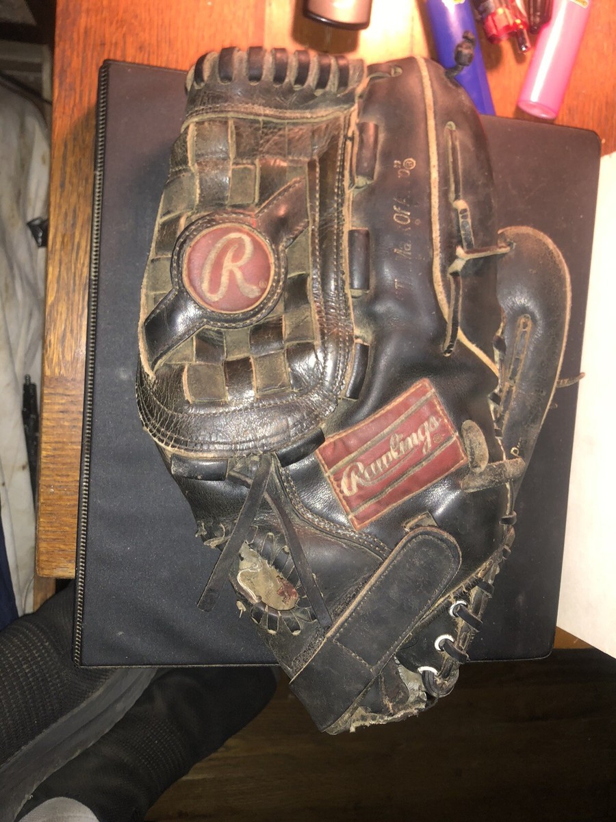 vintage rawlings baseball glove RHT. 1970s-80s Broken In