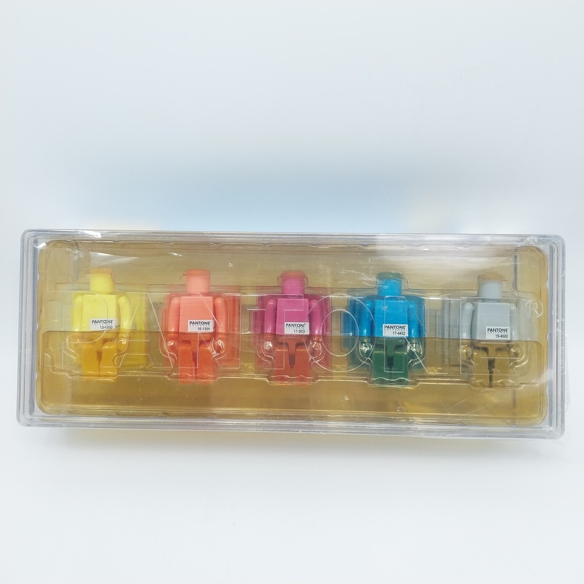 Kubrick 100 Pantone Universe Intial Booster Box Figures Be Kubrick 100 Pantone Universe Intial Booster Box Figures Be