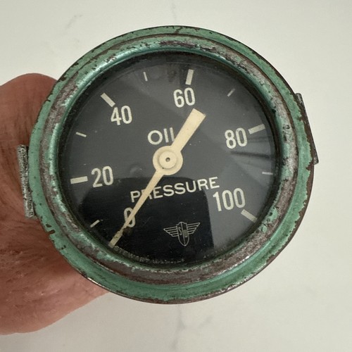Stewart Warner Vintage SW 2 1/8” 100 lb Oil Pressure Gauge 412198 Untested