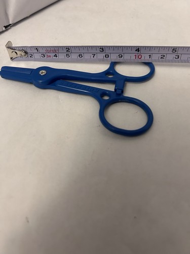 Unbranded blue plastic Day Spring Clamp medical