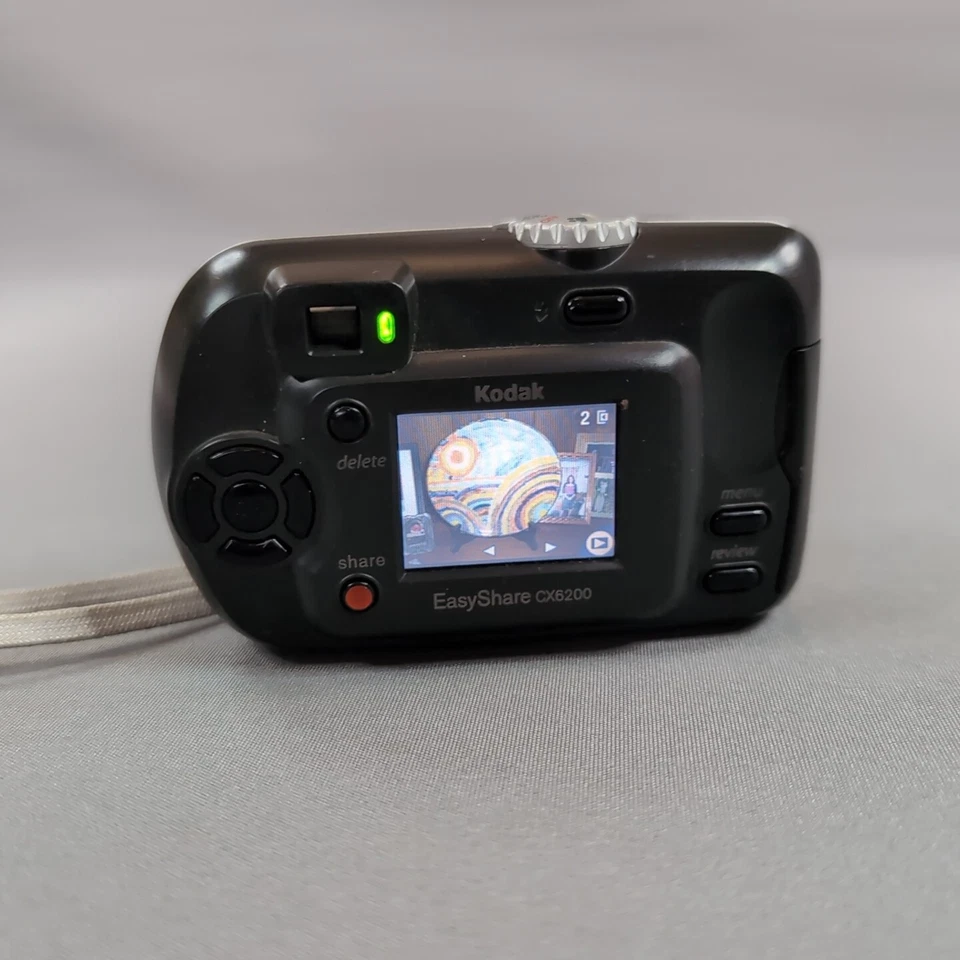 Kodak EasyShare CX6200 2.0MP Compact Digital Camera Working With 1GB SD Card Y2K - Image 2 of 4