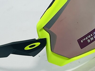 New Oakley Wind Jacket 2.0 Sunglasses Harmony Fade Yellow