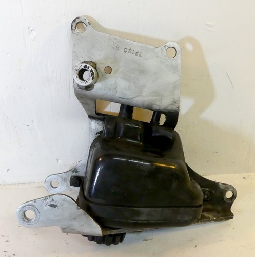 1984 Corvette steering pump reservoir and bracket GM 14048988 with bolts - Picture 5 of 9