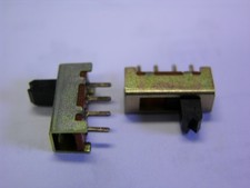 30 Alcoswitch SLS131PC TE Connectivity 2-1437577-4 SP3T Miniature Slide Switches