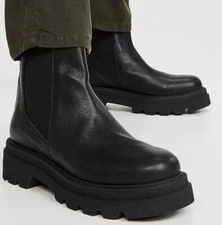 Women's Voile Blanche Black Chelsea Boots  Size 36