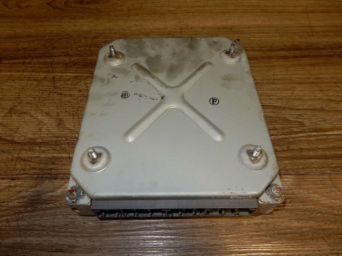 INI 許　※専用 Nissan UD Zexel ECU ECM PCM Engine Computer Module (407915