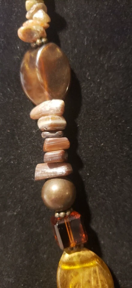 COLLAR PREMIER DESIGNS PIEDRA Y CERÁMICA 18" CON COLGANTE DE 2", GUC Foto 3 de 4