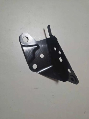 VW PASSAT B7 ALLTRACK 365 Kotflügelhalter vorne links 561821183 2.00 34005950