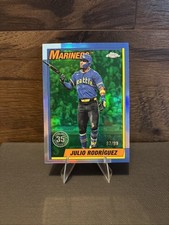 2025 Topps Chrome - 1990 Topps Baseball Julio Rodriguez Green Refractor /99