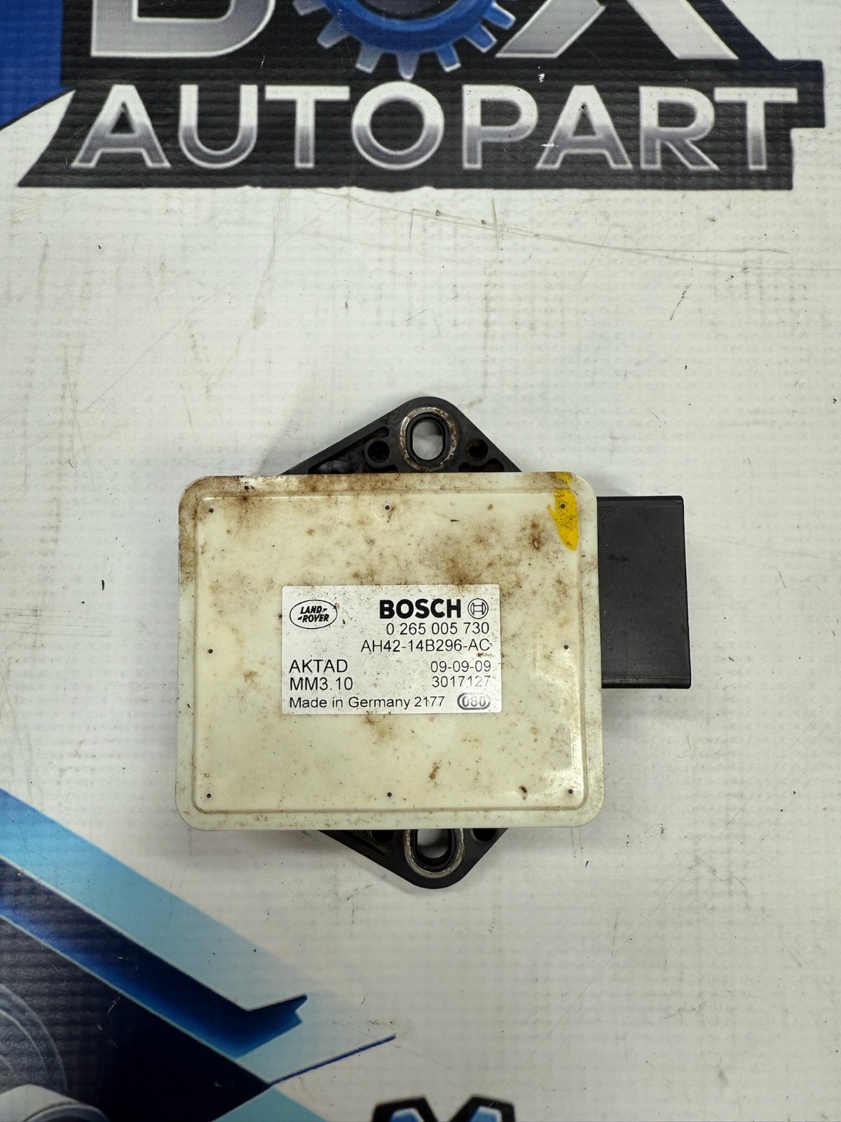 10-11 LAND RANGE ROVER SPORT L322  YAW RAT SENSOR MODULE AH4214B296AC BOSCH OEM