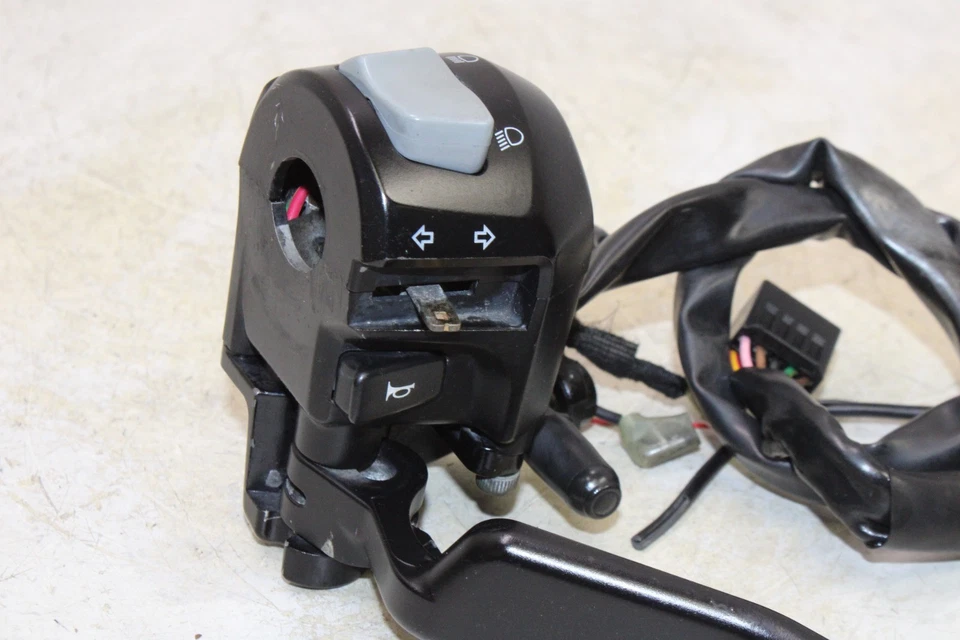 2006 YAMAHA MAJESTY 400 YP400 OEM LEFT HANDLE SWITCHES HORN SIGNALS SWITCH - Image 2 of 4