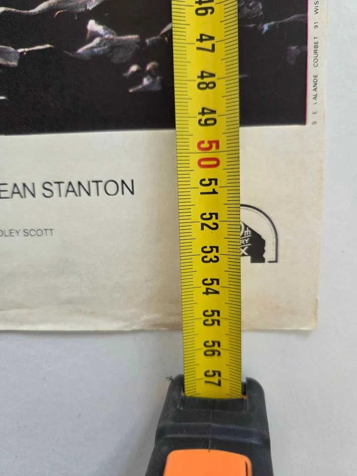 Affiche cinéma originale 55,5 x 40 cm ALIEN LE 8eme PASSAGER Sigourney Weaver - Photo 2/4