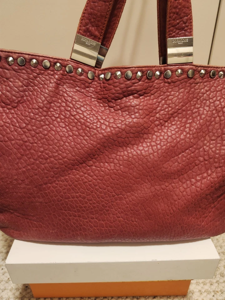 Bolso de Mano/Tote Zadig & Voltaire Cuero Guijarro Rojo Plata Roca Tachuelas Ret. $541 Foto 3 de 4