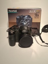 Fujifilm Finepix S2950 / Bridge Digitalkamera / 14 MP / OVP / Geprüft ✅
