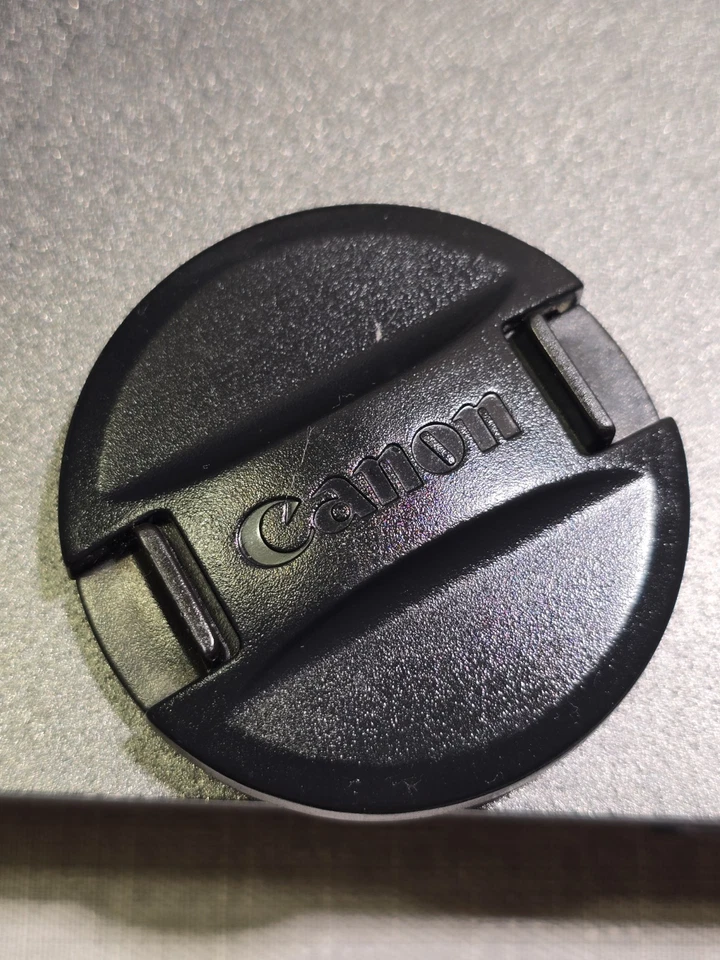 Canon XA10 Professional HD Camcorder with Accessories And Battery - Image 4 of 4