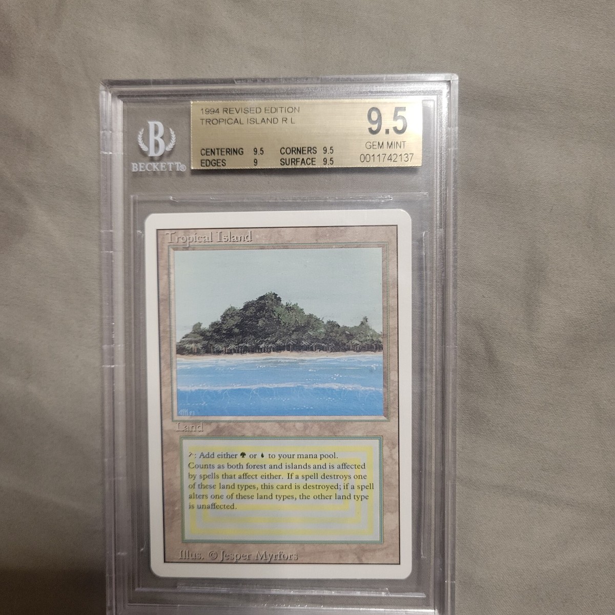 MTG Tropical Island - 3rd Edition Revised 1994 BGS 9.5 GEM