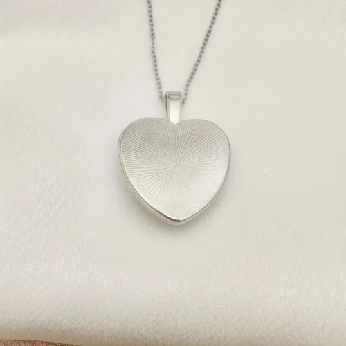 Heart Pendant Necklace I Love You To The Moon And Back - Picture 4 of 5