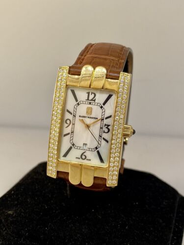Harry Winston Avenue Classic Yellow Gold & Diamond Ladies Leather Band Watch  - Afbeelding 1 van 11