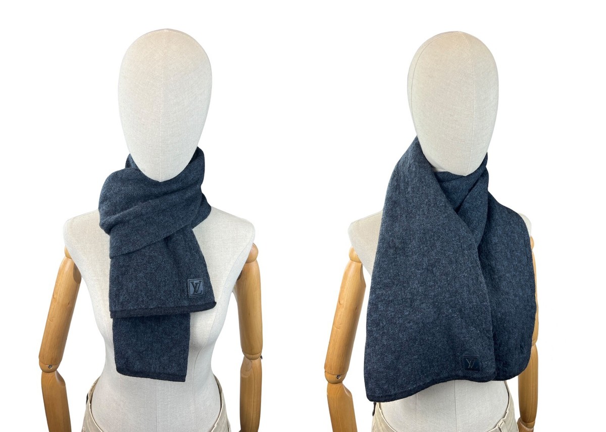 Louis Vuitton M70030 Damier Cobalt LV Logo Wool Scarf | eBay