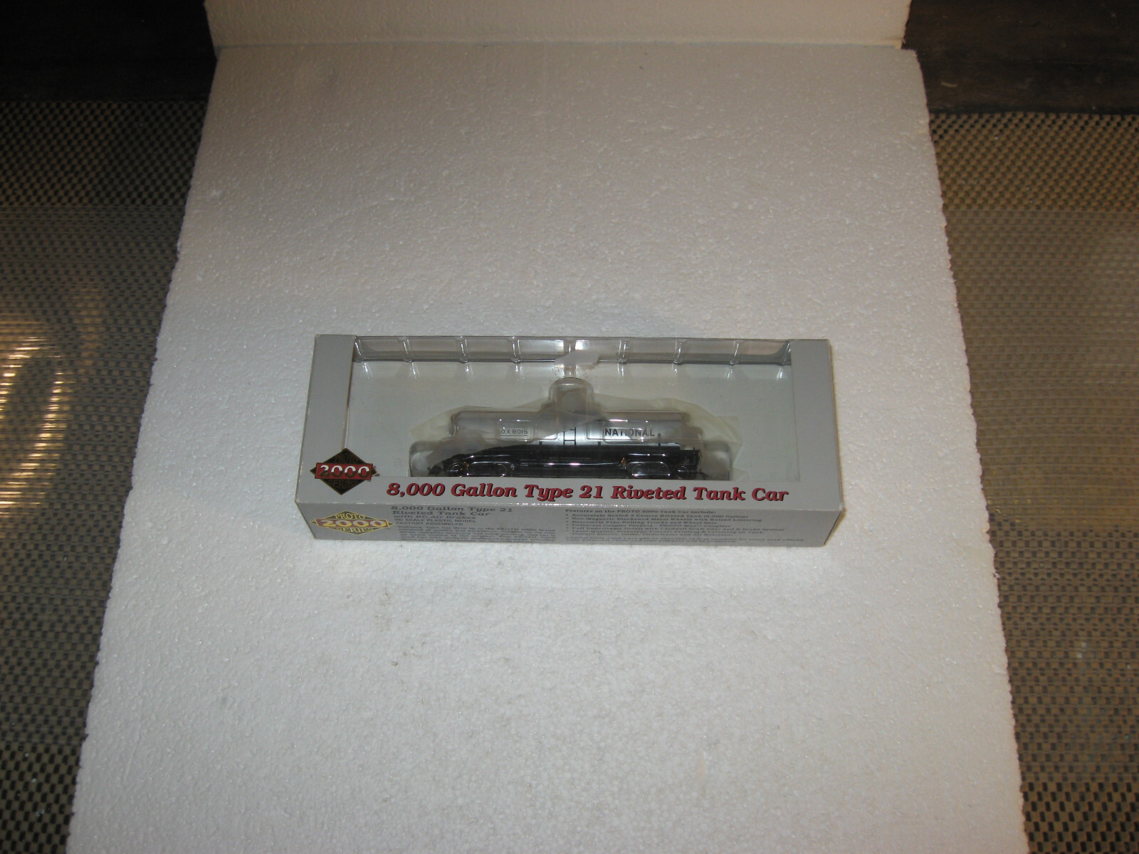 HO PROTO 2000 SERIES NATIONAL [NOX] 8,000 GALLONS TYPE 21 RIVETED TANK CAR!