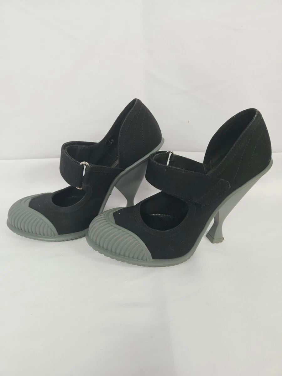 Prada mary shop jane pumps