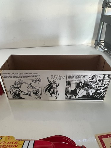 SCHYLLING 2004 FLASH GORDON SPARKLING ROCKET SHIP WITH BOX AND COA - Picture 9 of 11