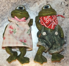 Russ Berrie Country Folks Frog Pair
