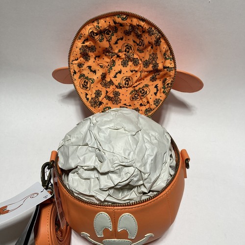 LOUNGEFLY Disney Mickey-o-Lantern Pumpkin Glow-in-the-Dark Umhängetasche NEU - Bild 7 von 7