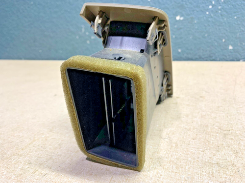2005 06 07 08 09 10 11 CADILLAC STS RIGHT DASH AIR VENT ASSEMBLY BEIGE - Picture 3 of 5