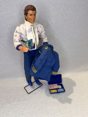 Ken VINTAGE MATTEL 1966/68 KEN DOLL-AIRLINE PILOT-MALAYSIA-MINT-EC