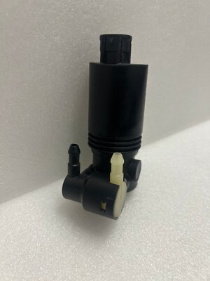 Toyota Yaris hybrid mk4 2020- 2025  - windshield washer bottle motor pump