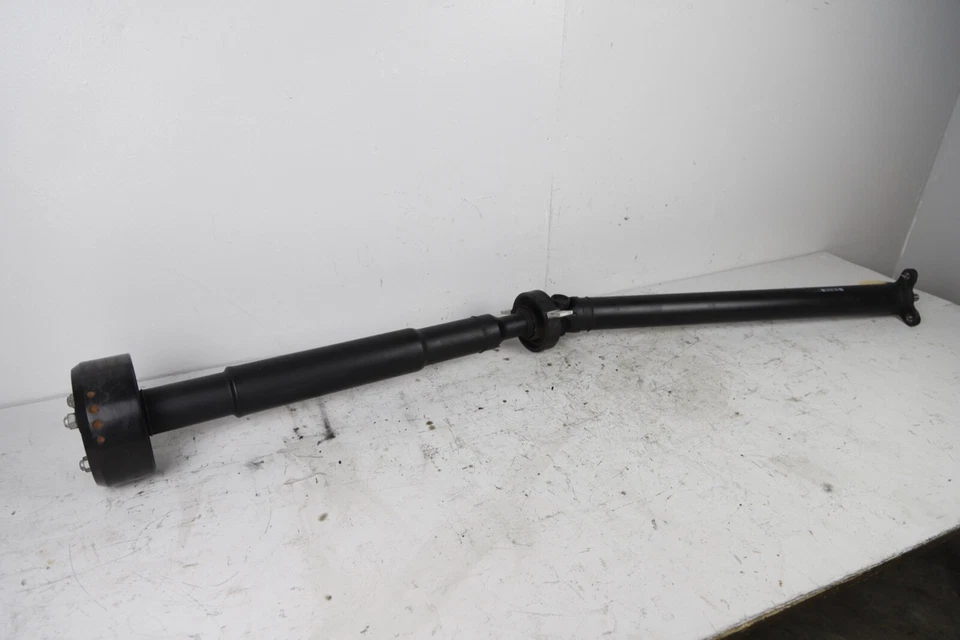 2012-2018 BMW 320I 328I F30 2.0L GAS RWD REAR DRIVESHAFT PROPELLER CARDAN OEM - Image 4 of 4