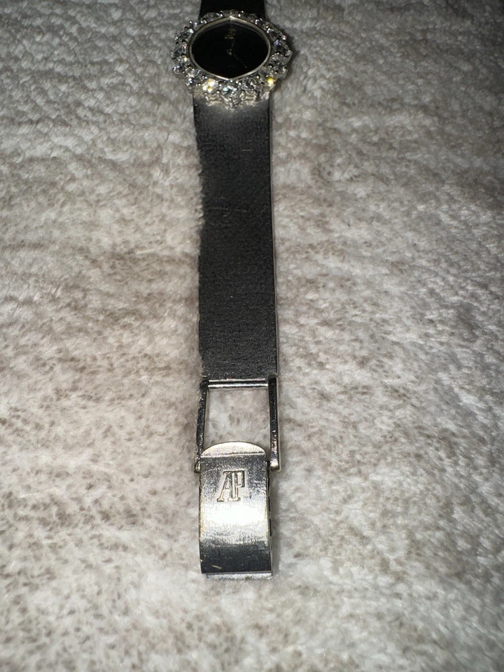 Reloj Audemars Piguet Vintage Mujer Oro Blanco Bisel Diamante 15 mm, Circa 1974 Foto 4 de 4