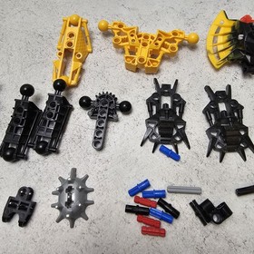 Lego Bionicle Mahri Toa Hewkii (8912) with Manual - Incomplete