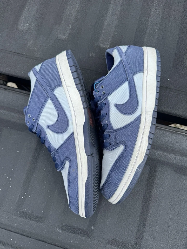 Size 10.5 - Nike Sb Zoom Dunk Low Pro Binary Blue 2017 Super Rare! No box  - Image 4 of 4