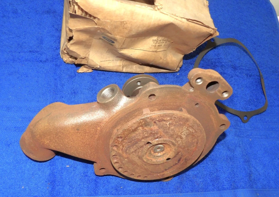 1955-1962 Ford Fairlane Galaxie Thunderbird Mercury NOS 272 292 312 WATER PUMP - Image 4 of 4