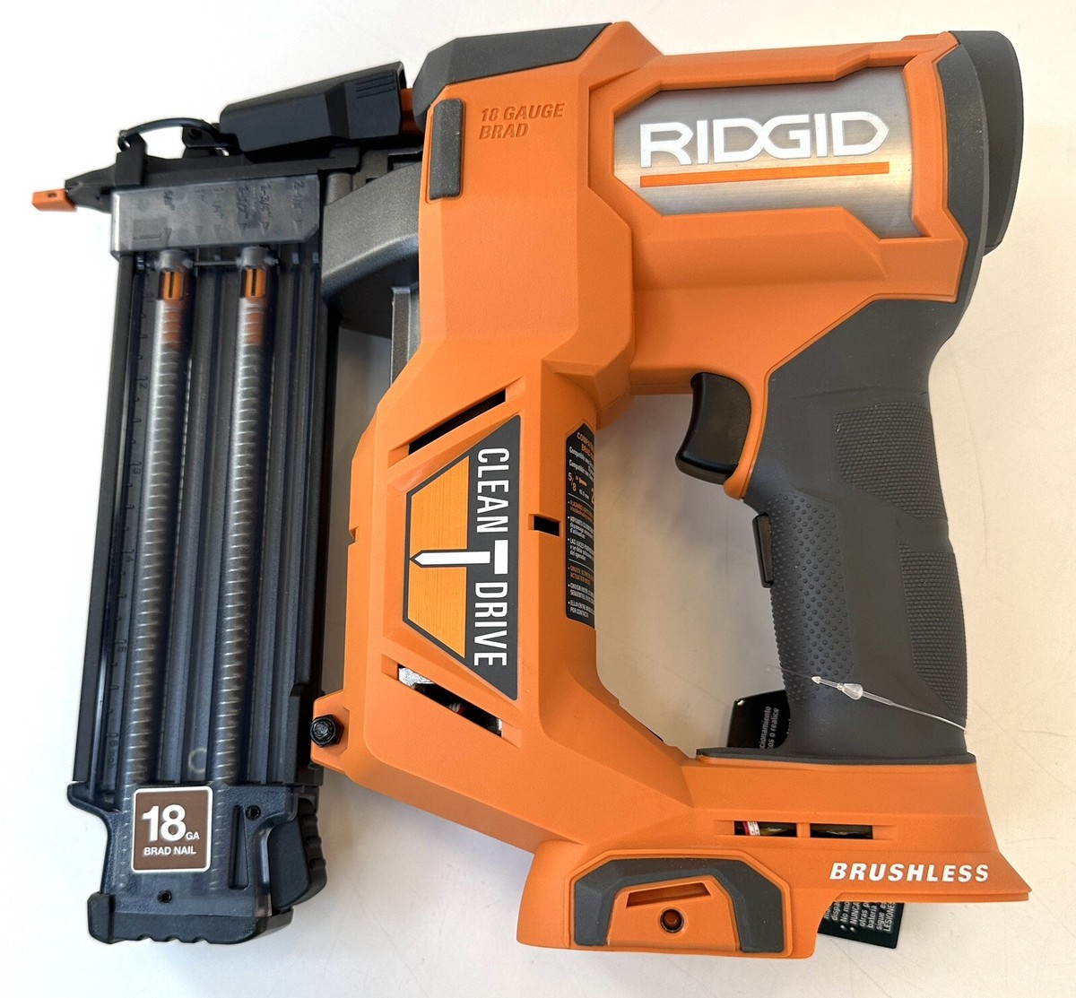 Ridgid 18V Brushless 18 Ga 1/8 in Brad Nailer W/ CLEAN DRIVE Tool Only  R09891B