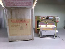 HONEYWELL R4140L1147 FLAME SAFE GUARD PROGRAMMER