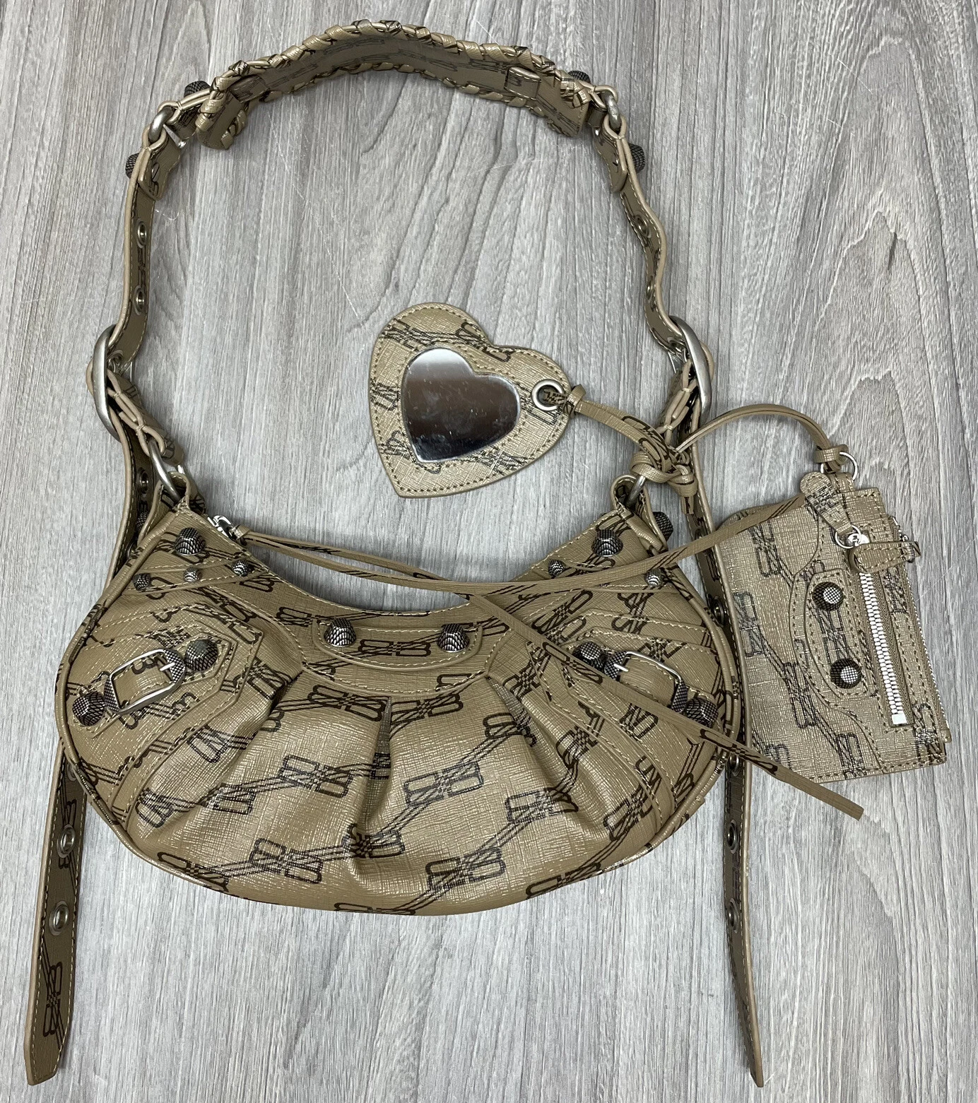 BALENCIAGA Le Cagole Xs Borsa a tracolla in pelle marrone donna (MODELLO DISPLAY)