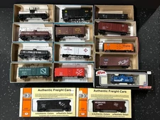 15 HO Train Cars Athearn Roundhouse Atlas Tank Box Gondola Caboose Phillips-66