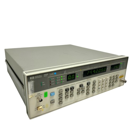 HP Hewlett Packard 8656B Signal Generator 0.1 - 990 MHz RF Synthesized Source - Afbeelding 2 van 6