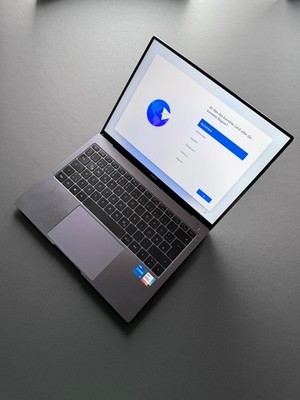 Huawei MateBook X Pro 2021 (MACHD-WFH9), i5-1135G7, 16GB RAM, 512GB NVMe Gen. 3