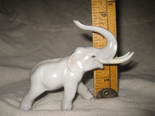 Herend Hungary Charging Gray Elephant 5266 Handpainted Figurine 3 3/4" x 5" - Picture 6 of 6