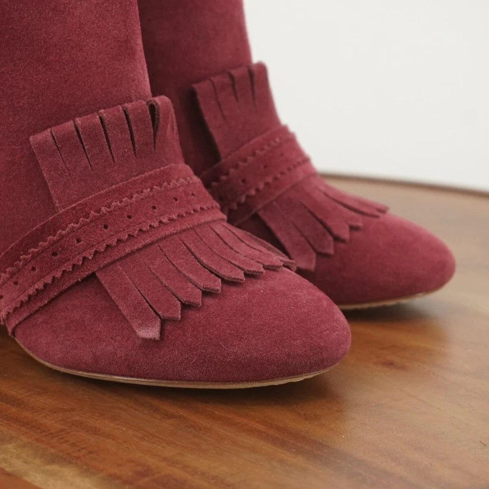 Botas al tobillo Etienne Aigner para mujer Marina con flecos y tacón talla 7 M gamuza roja vino Foto 2 de 4