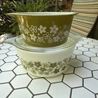 Set PYREX 473 no lid & 474 B w/ lid Spring Blossom Crazy Daisy Casserole Bowls