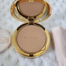 Gucci Matte Beauty Powder  Shade Natural 05 New