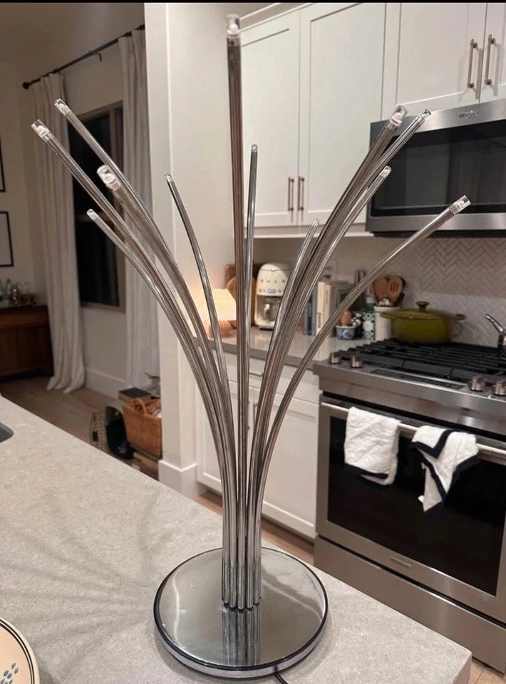 Lámpara de mesa cromada Ikea HOVNÄS HOVNAS Foto 3 de 4