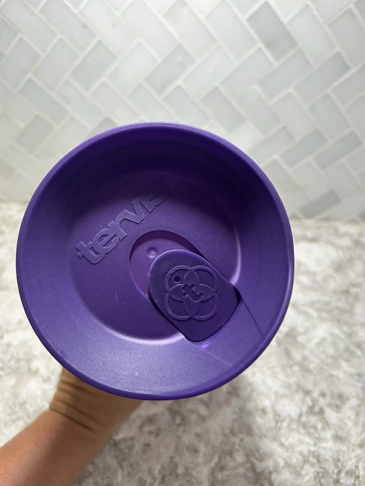 Стакан Tervis 24 унции фиолетовые цветы с крышкой - Изображение 4 из 4