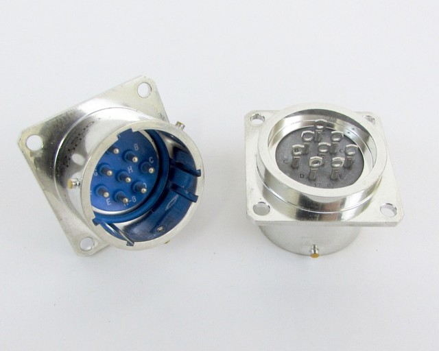 Lot of (2) HSC S91500117B8P4 Hermetic Connector Receptacle 8 Solder