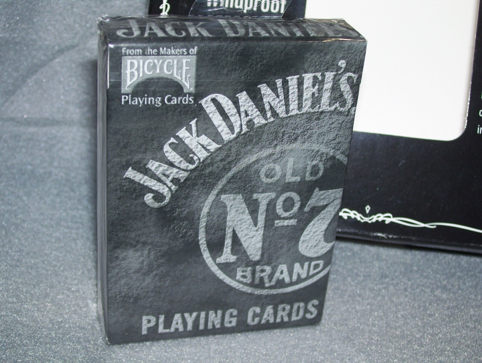 Unfired Sealed Jack Daniels Zippo Lighter with  Bicycle Playing Card Set & Case